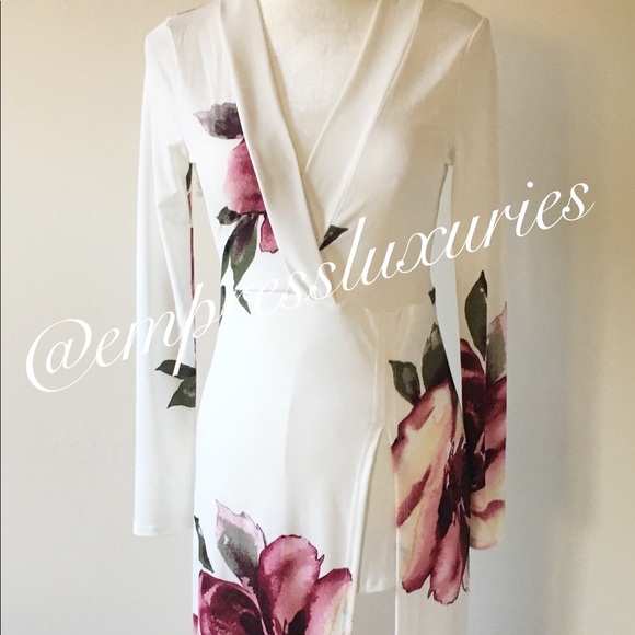 Cream Floral Maxi Dress✨✨ - Picture 3 of 3